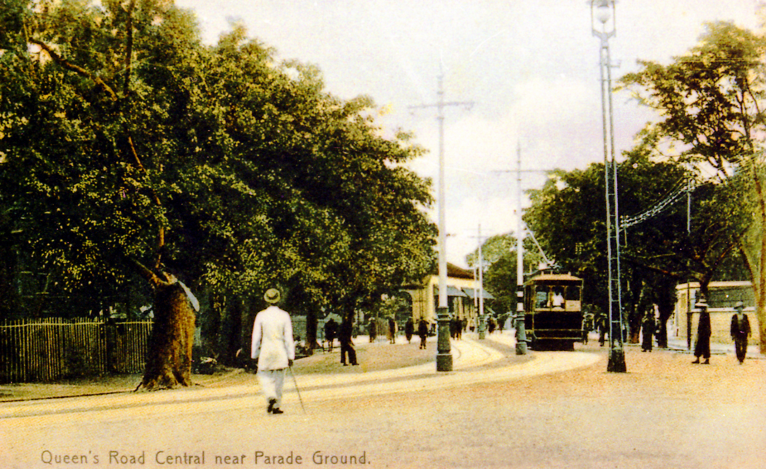 Single-deck trams on Central Queen's Road in 1910s