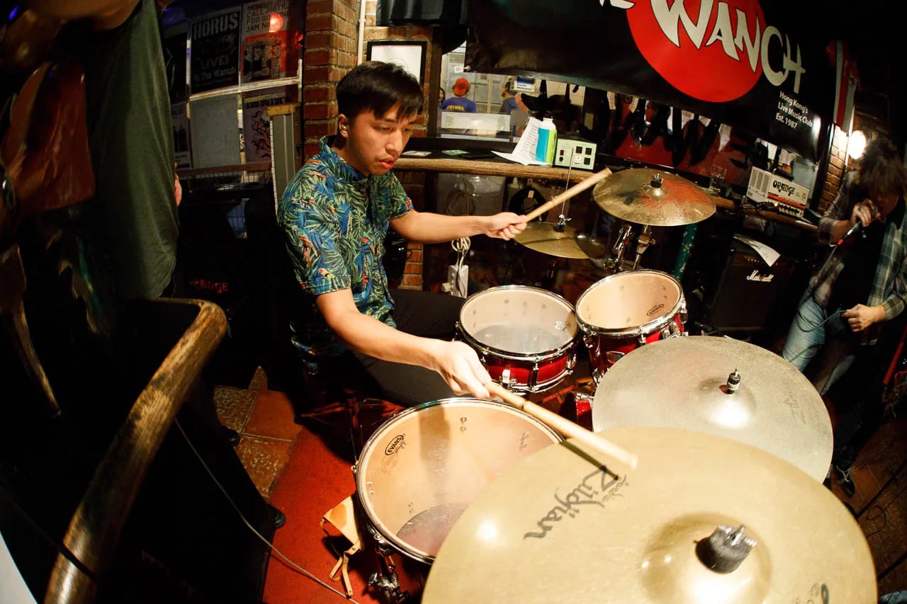 A stage for amateurs to rise and shine