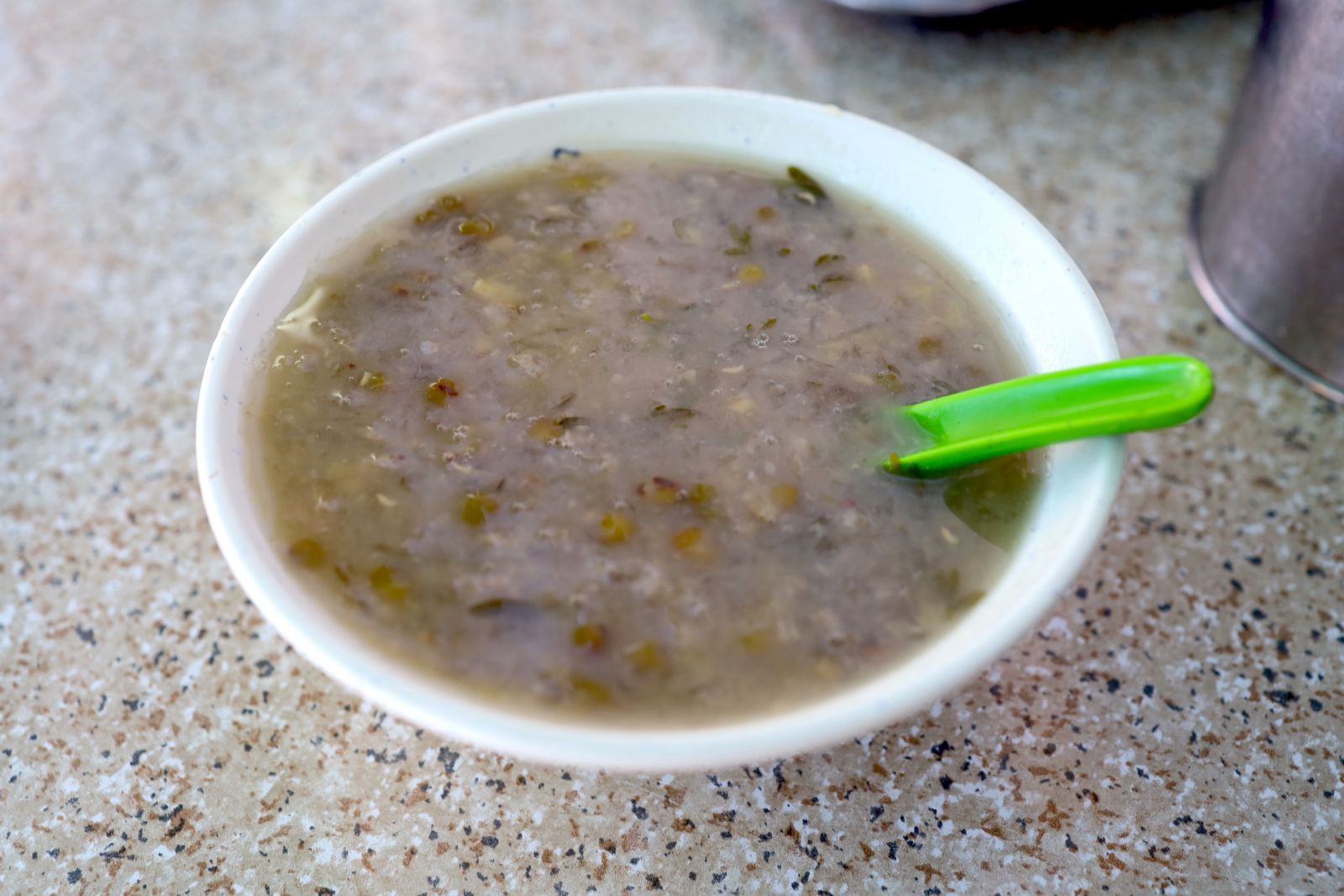 cold green bean soup with seaweed