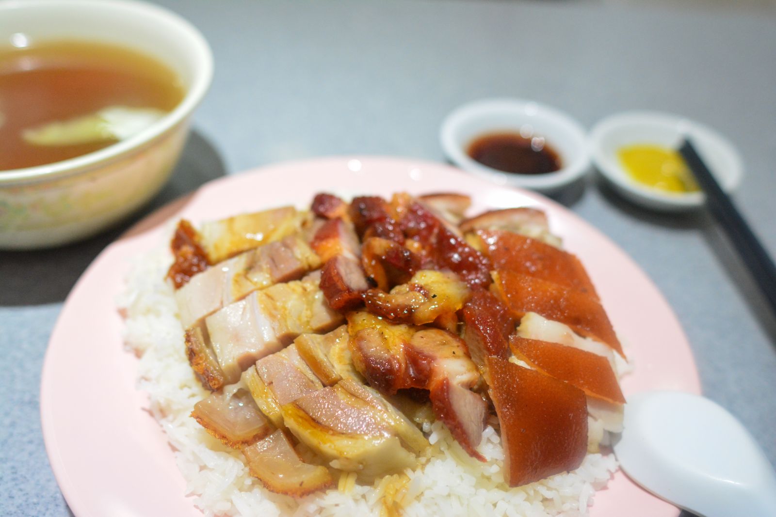Roasted Pork (燒肉), Char SIu (叉燒,) and Roasted Suckling Pig (乳豬) over Rice