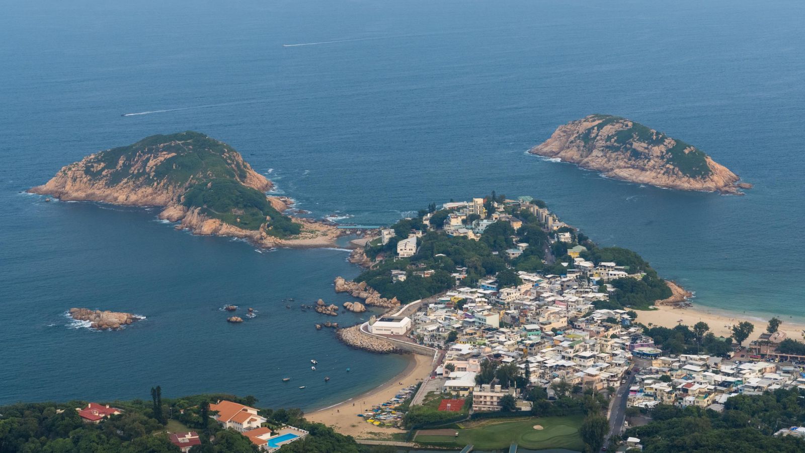 The top of Dragon’s Back – Shek O Peak