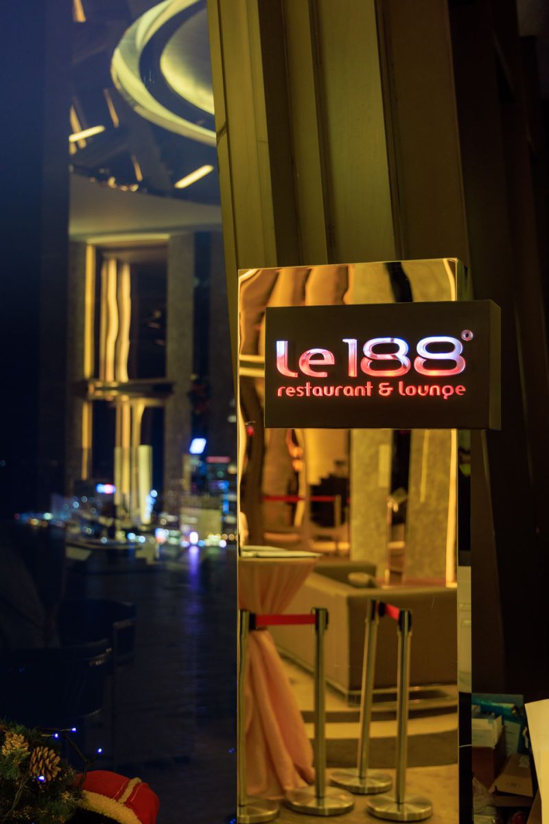 Make a booking and enjoy your night at Le 188