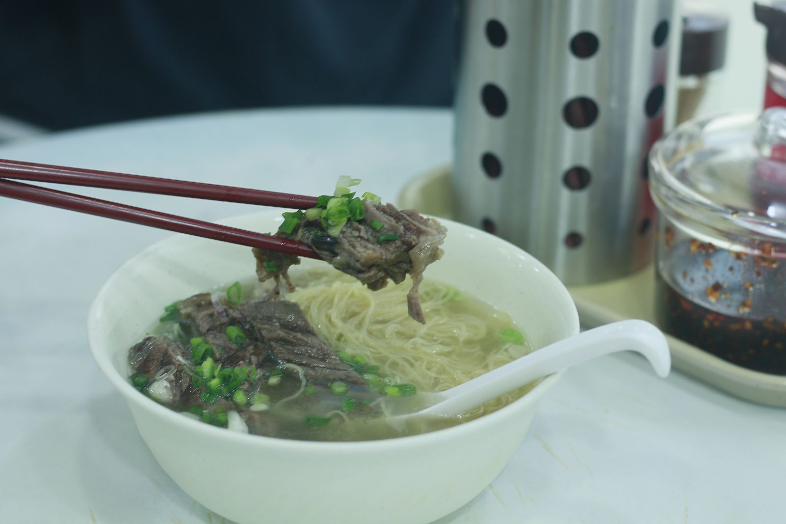 Beef Brisket Noodles (清湯牛腩麵)